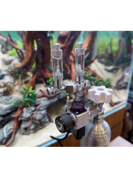 Manoreductor Doble (Dos Salidas) con Solenoide y CuentaBurbujas PezVerde V2.0